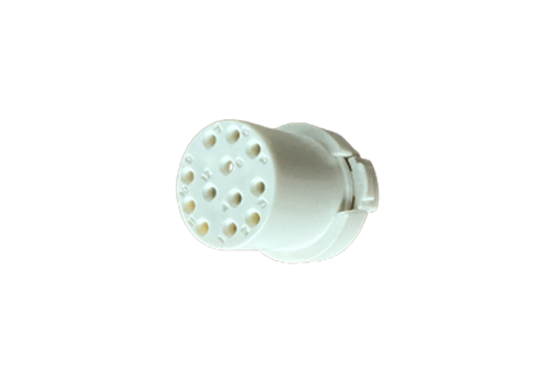 插针连接器